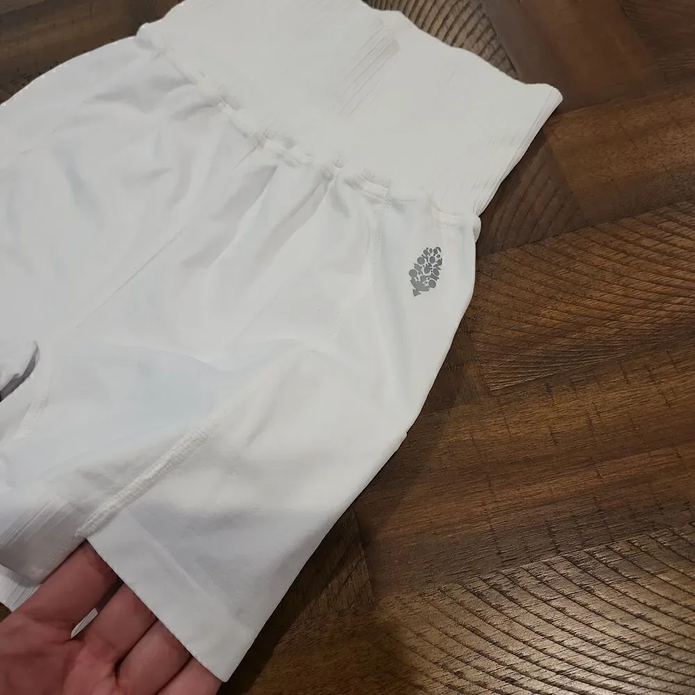 Free People Good Karma Tennis or Pickle Ball Shorts XS/S White - Picture 2 of 5